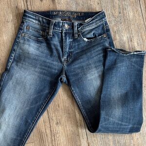 American Eagle Blue Jeans Slim Straight Women’s